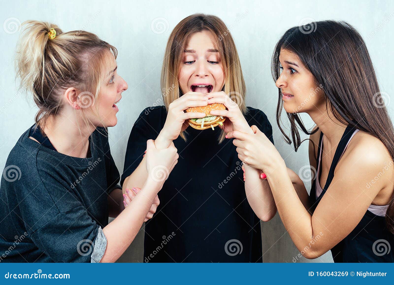 Girl Eats Out Friend