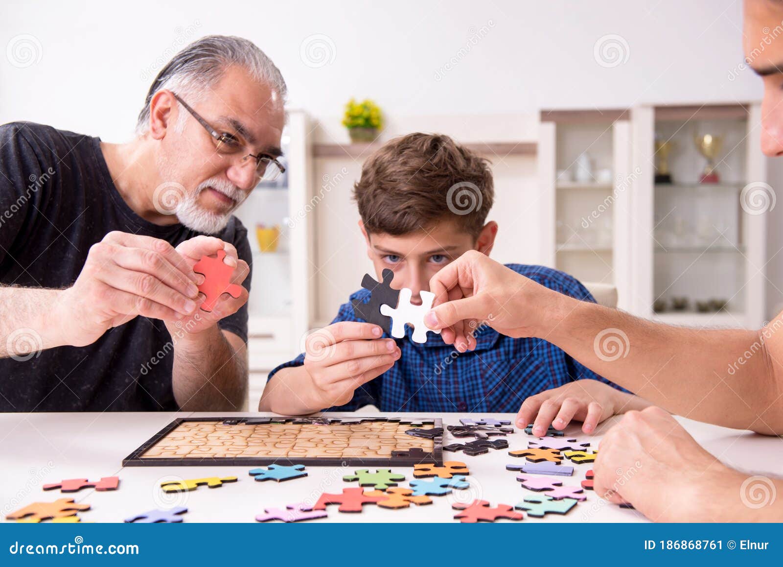 play jigsaw puzzle games