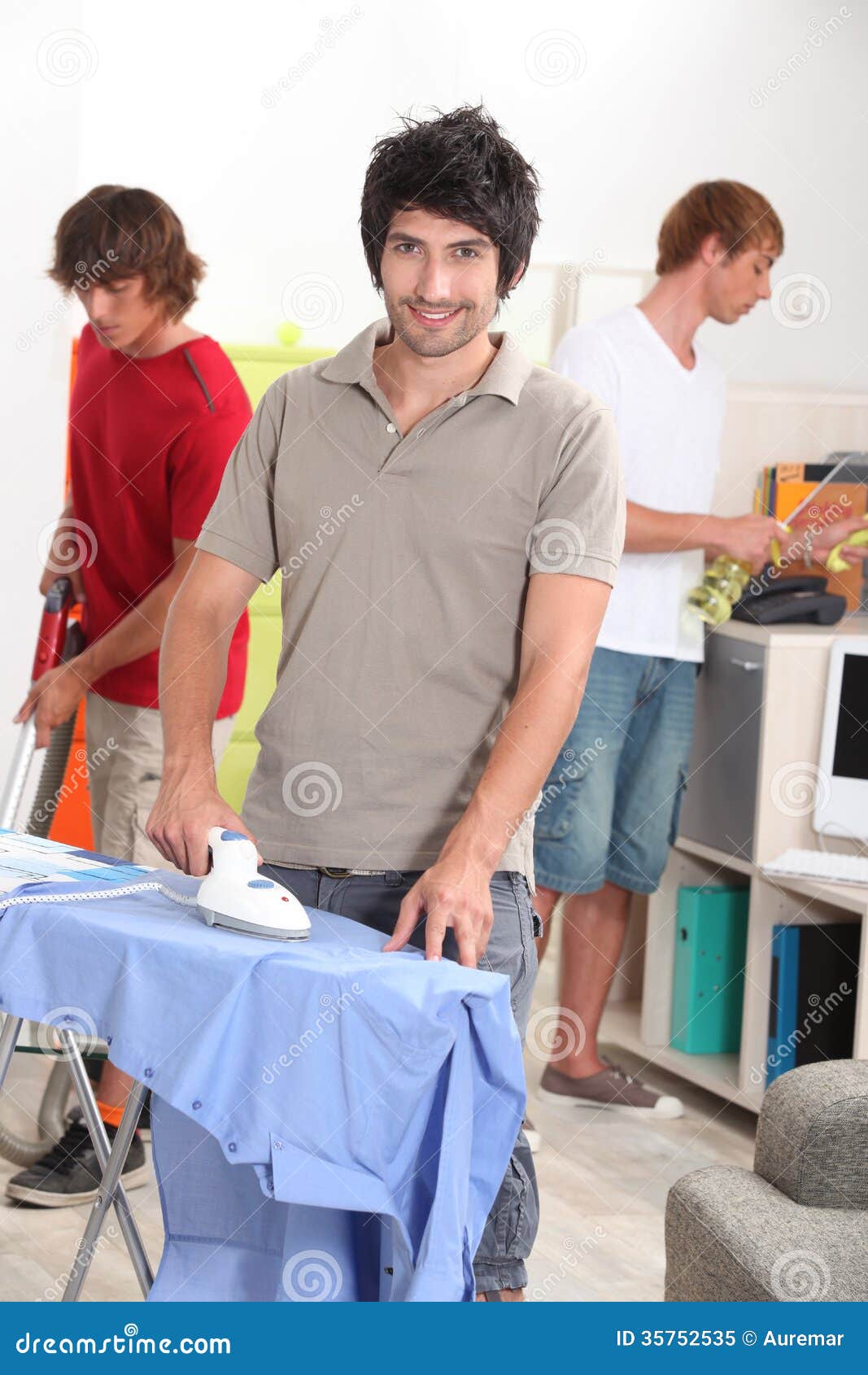 clipart man doing housework - photo #41