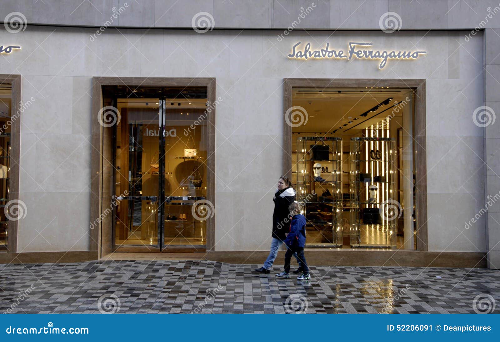 THREE NEW SHOPS editorial photo. Image of consumers, danmark - 52206091