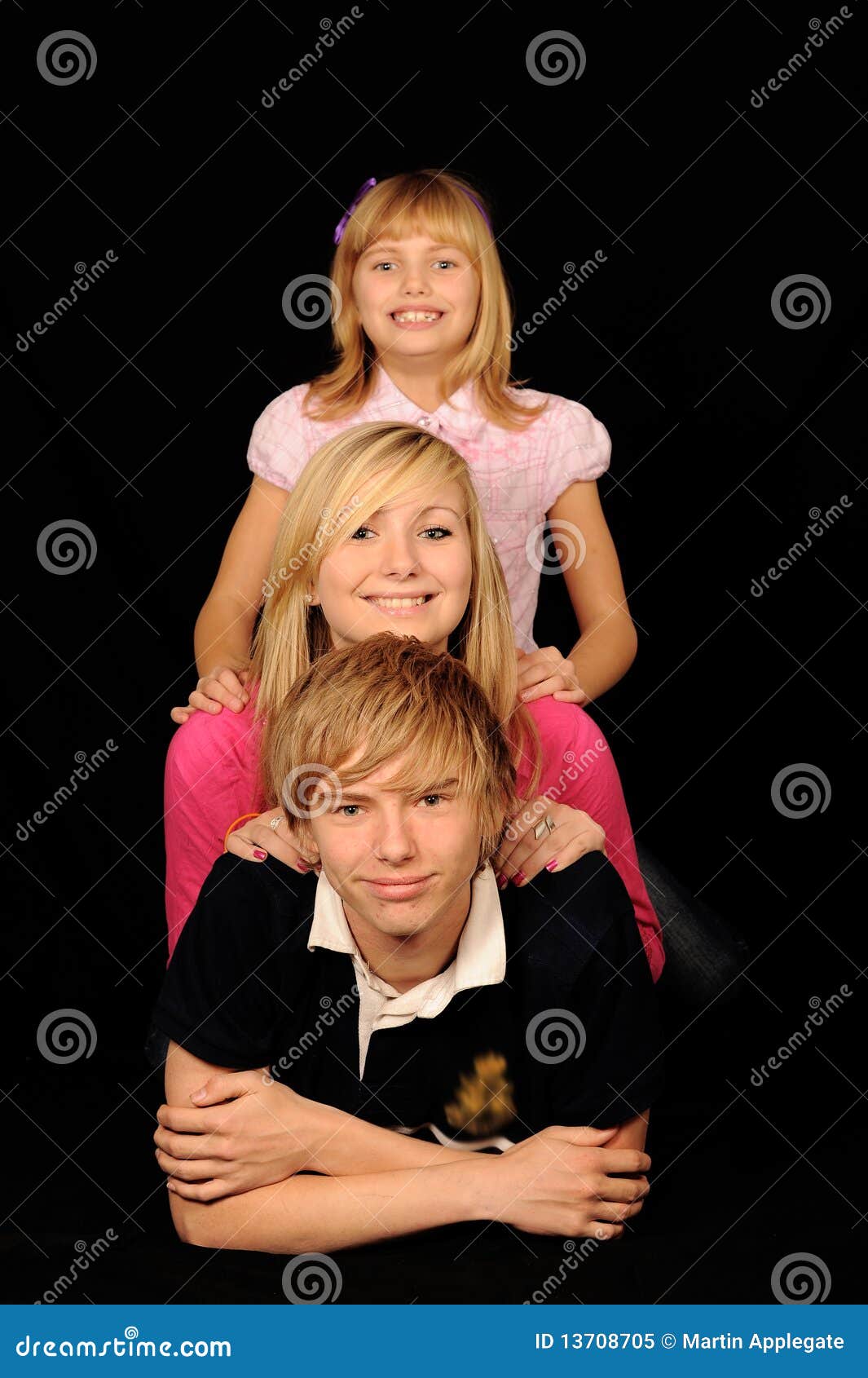 4,287 Siblings Posing Stock Photos - Free & Royalty-Free Stock Photos from  Dreamstime