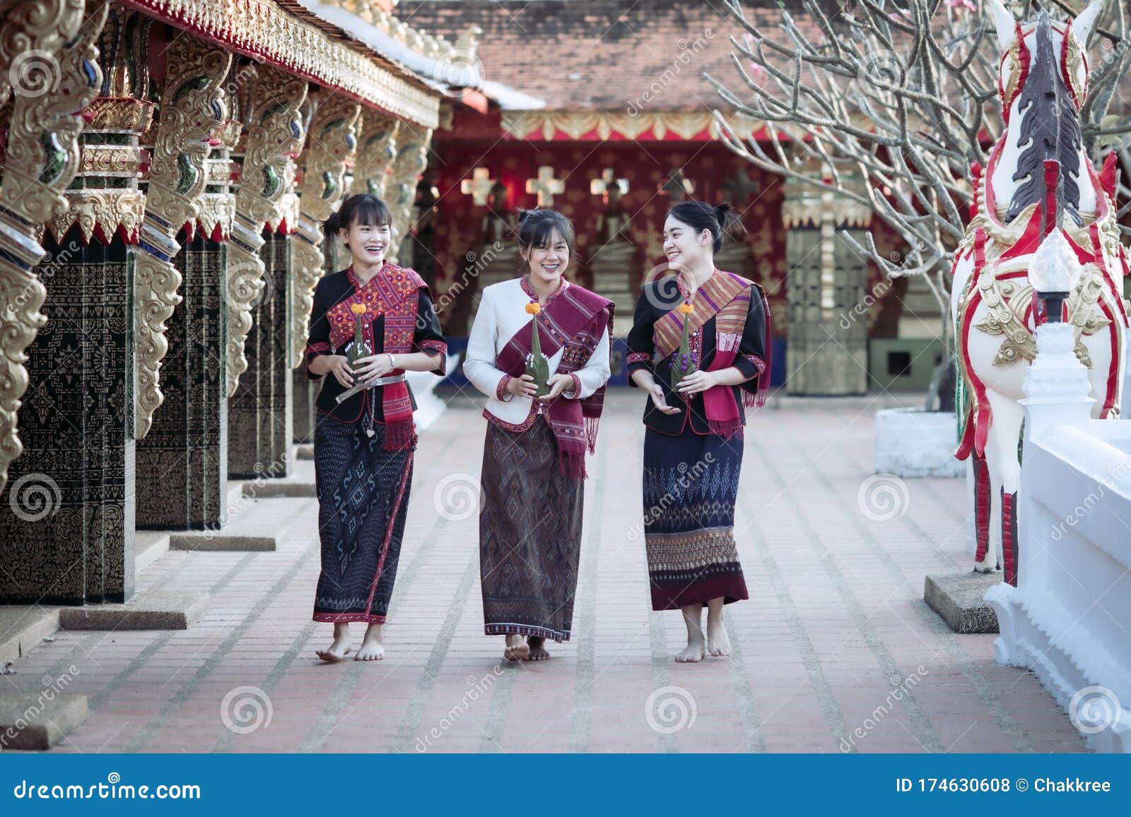 Three Thai Girl in the Phu Thai Tribe Standing in the Thai Temple Area ...