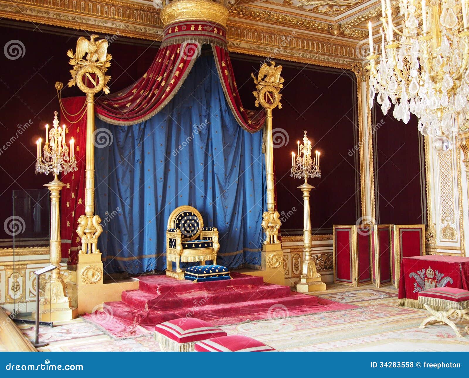 THRONE ROOM, NAPOLEON I (1769-1821), FONTAINEBLEAU CASTLE (16C), FRANCE  Stock Photo - Alamy