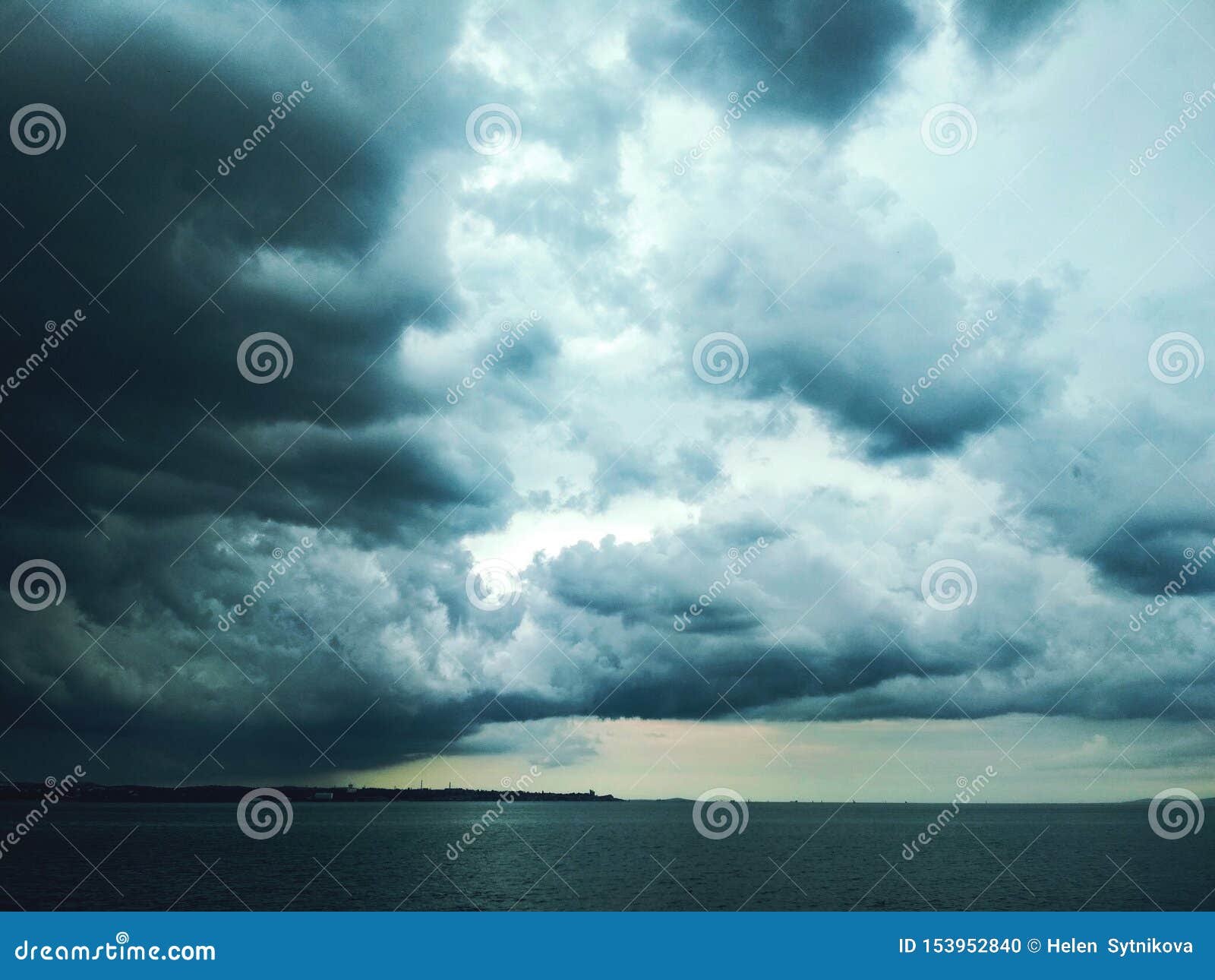 thunderhead coming over the kerch strait