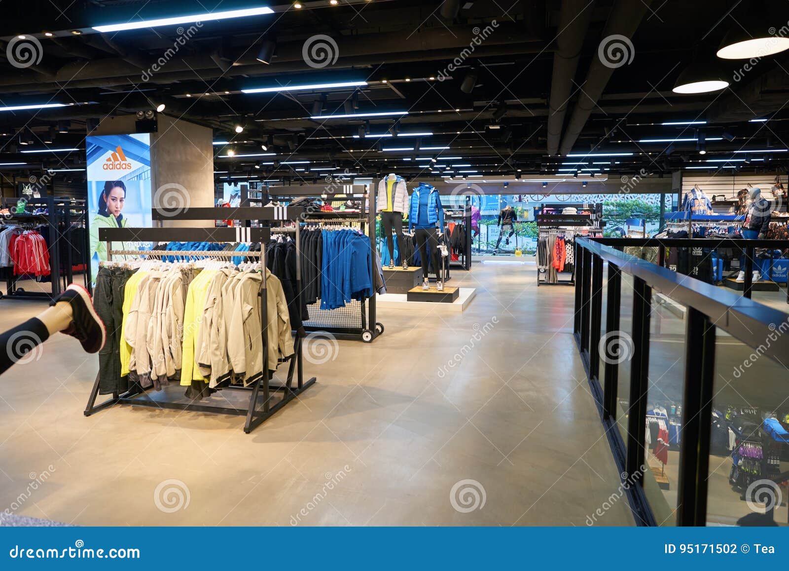 tienda adidas ropa