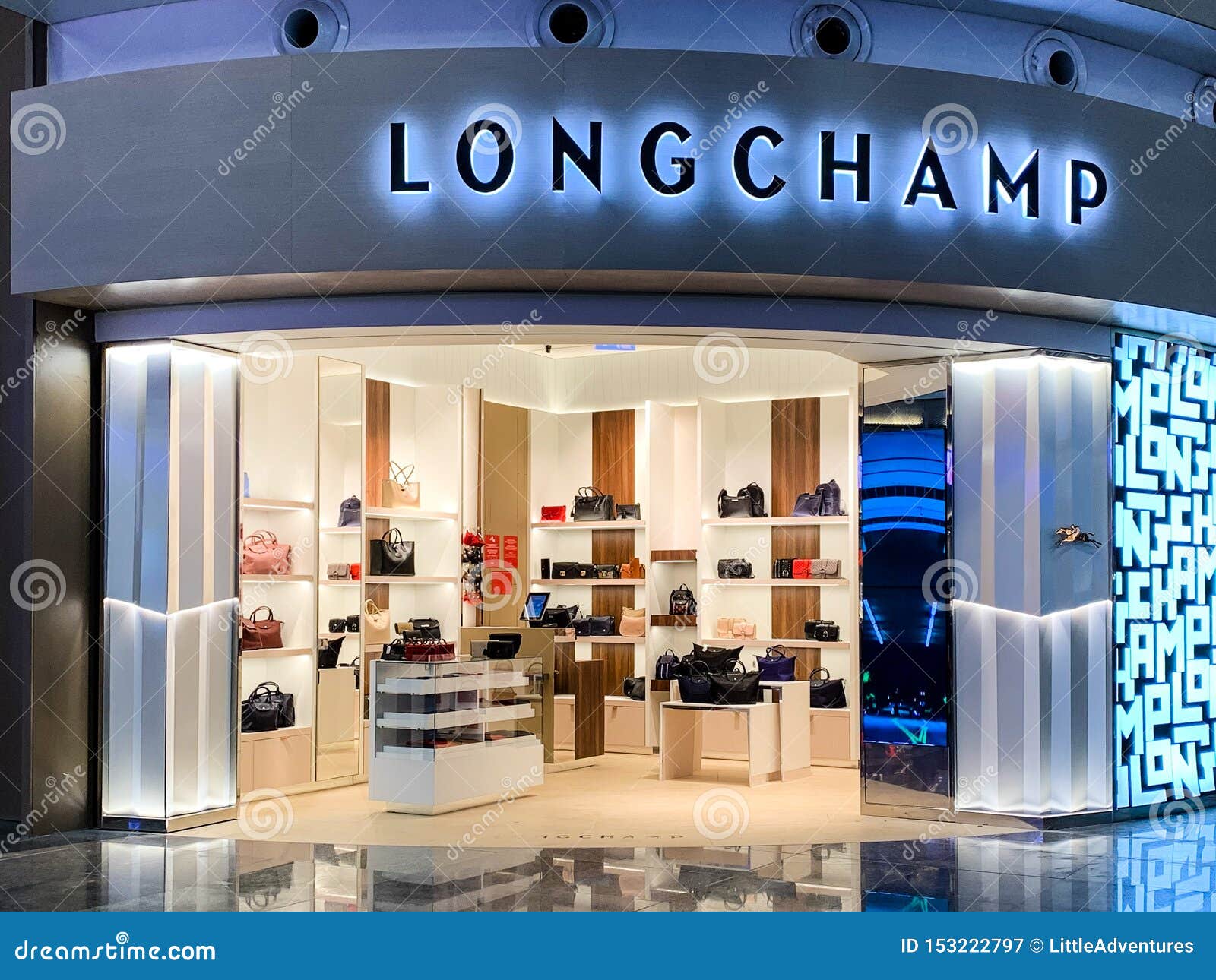 Longchamp, marca de lujo francesa