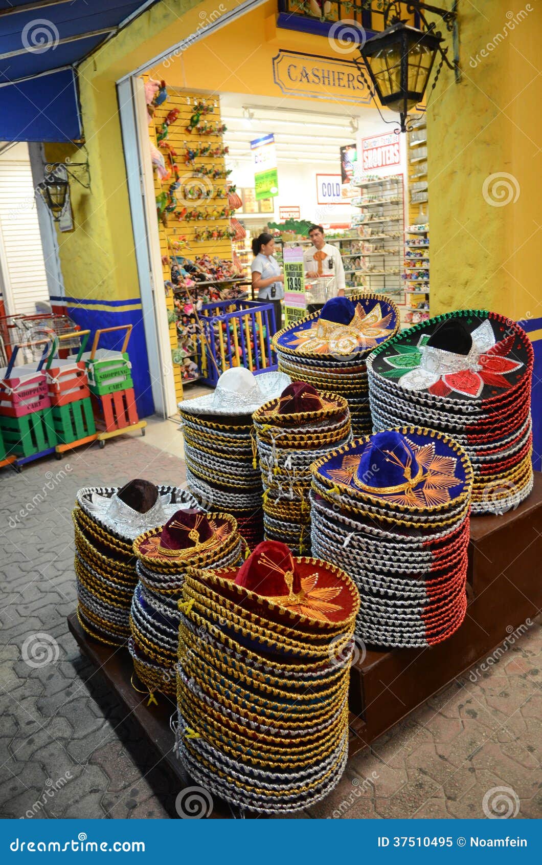 Despertar Serpiente Guijarro Tienda De Regalos En México Imagen editorial - Imagen de venta, recorrido: 37510495 Despertar Serpiente Guijarro Tienda De Regalos En México Imagen editorial - Imagen de venta, recorrido: 37510495