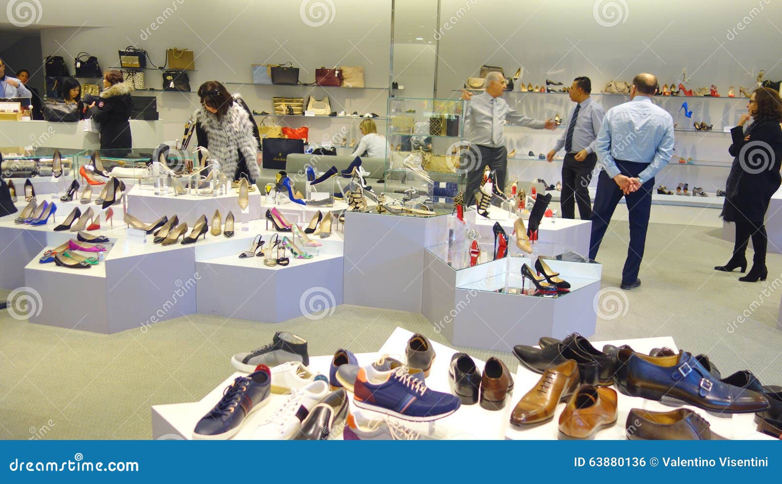 Dreamstime Venta De Zapatos Usados De Mujer Coleccion De Zapatos Sales