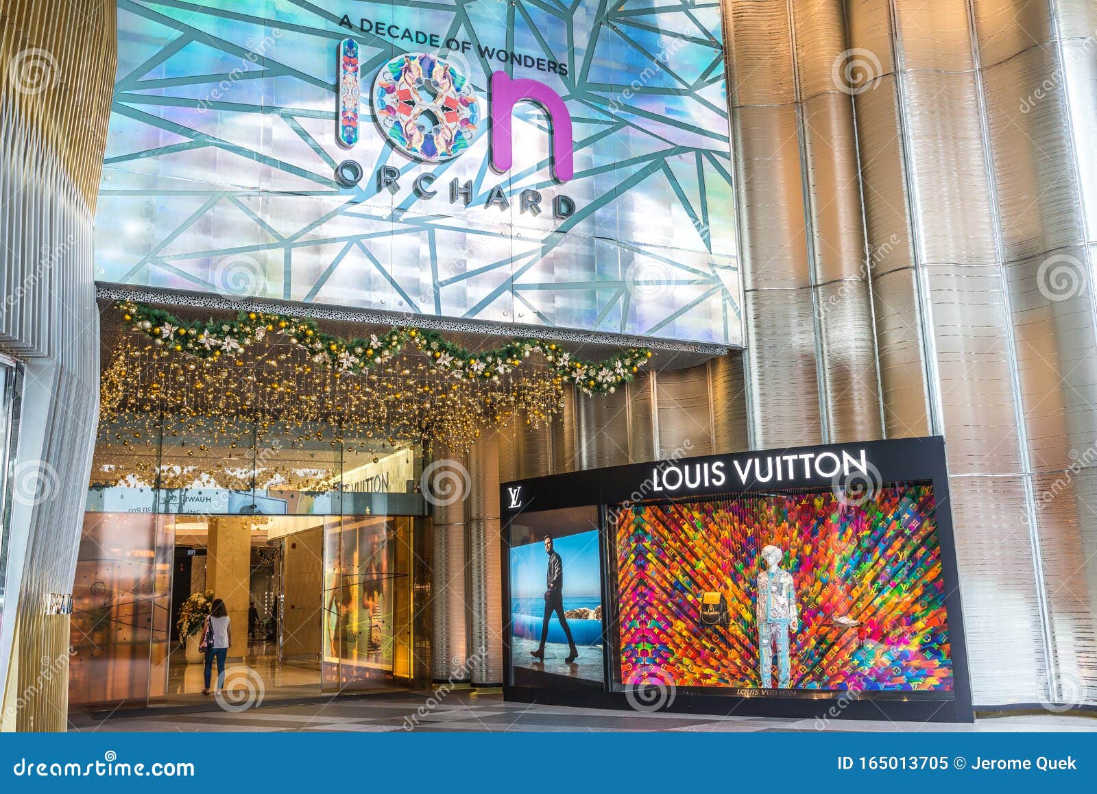 Tienda Louis Vuitton LV En El Centro Comercial Orchard Road ION