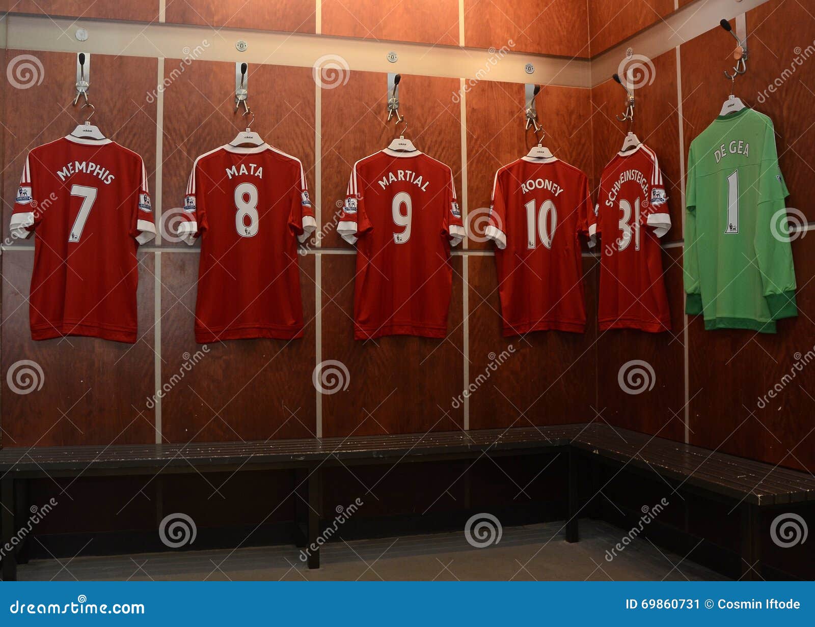 Tienda Oficial Del Manchester United Foto editorial - Imagen de unido, representado: 69860731