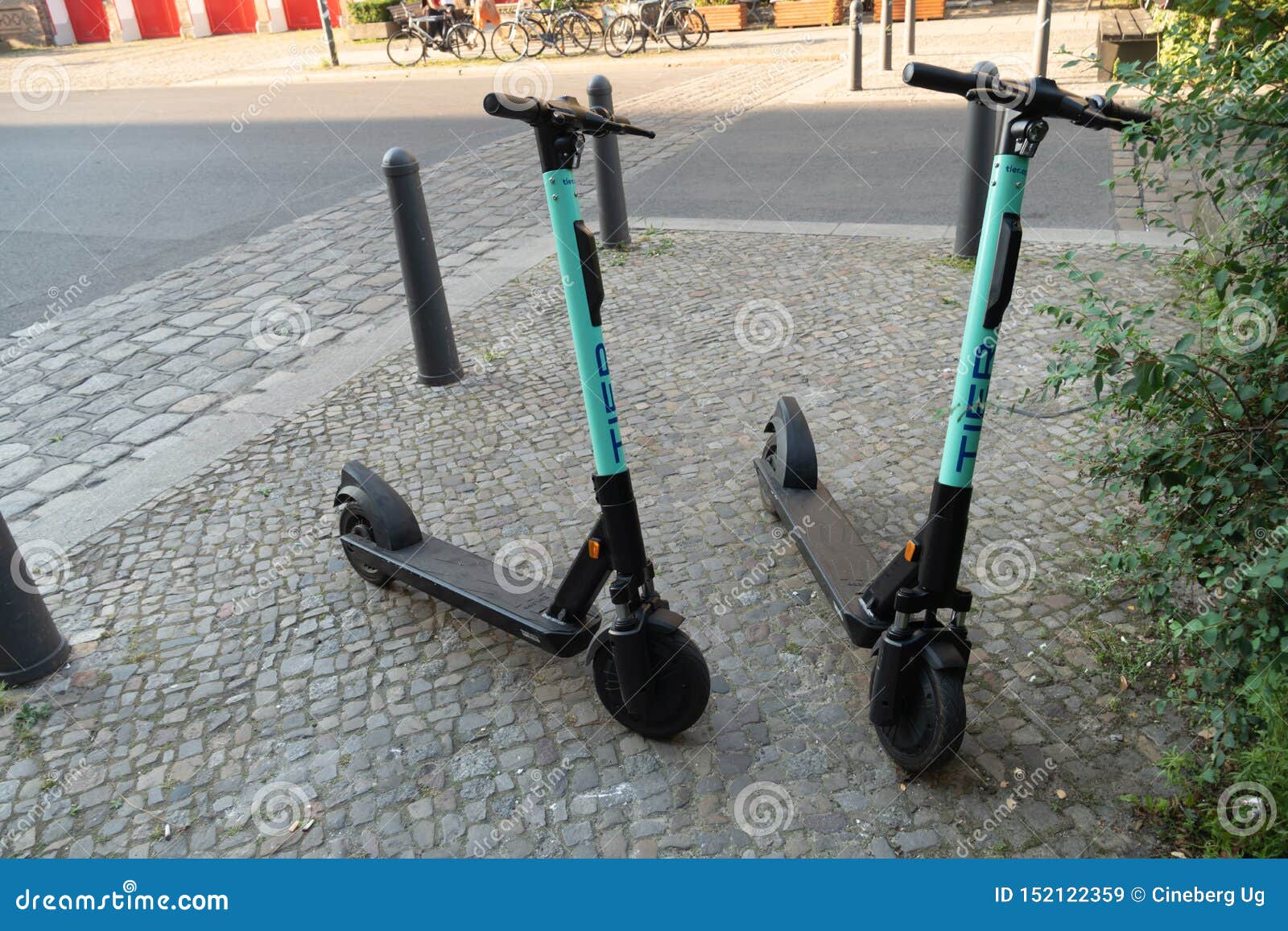 Bevæger sig gyde rutine Tier Mobility Electric Scooter Editorial Stock Image - Image of brand,  company: 152122359