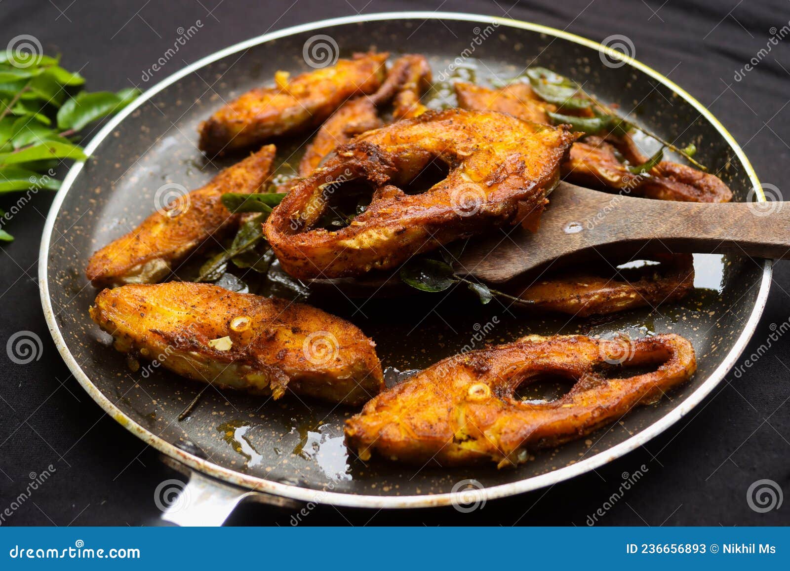 Tilapia Pescado Frito Kerala Estilo Imagen de archivo Imagen de