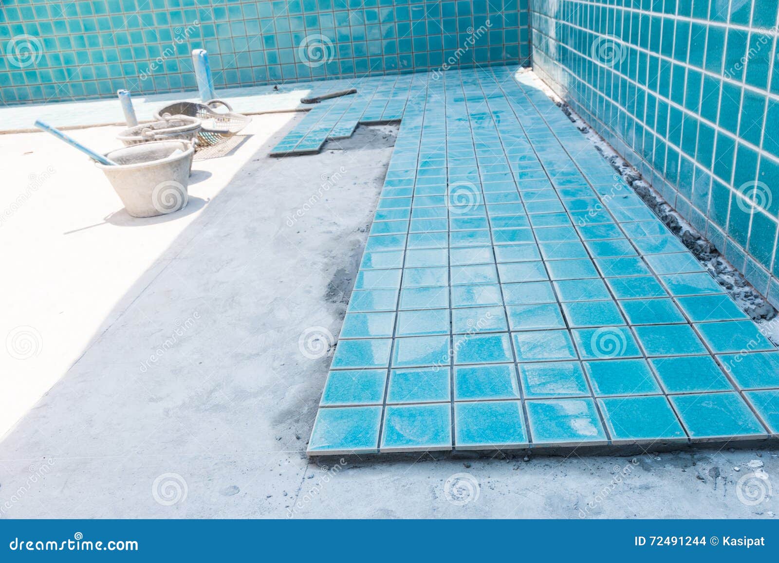tile builder swimming pool