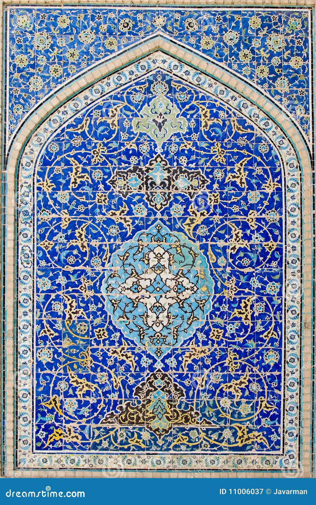 https://thumbs.dreamstime.com/z/tiled-background-oriental-ornaments-isfahan-11006037.jpg