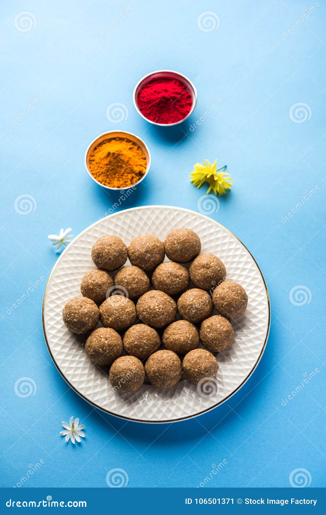 happy makar sankranti - tilgul or til gul with haldi kumkum