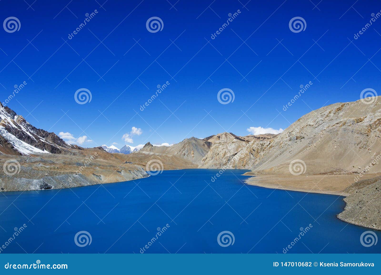 tilicho lake. himalaya mountains. nepal