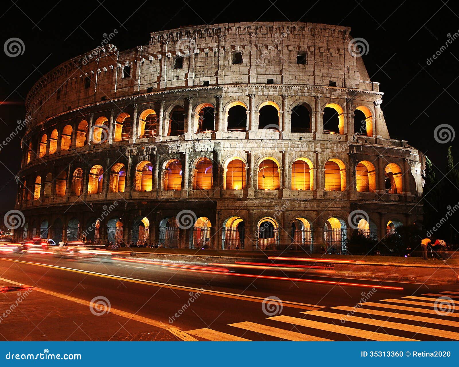 time lapse photo at colosseum