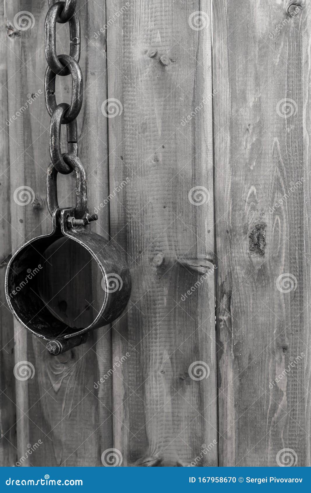 19,900+ Hanging Chain Stock Photos, Pictures & Royalty-Free Images