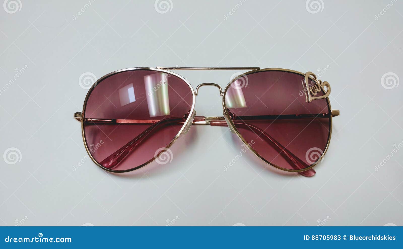 rose tinted aviators
