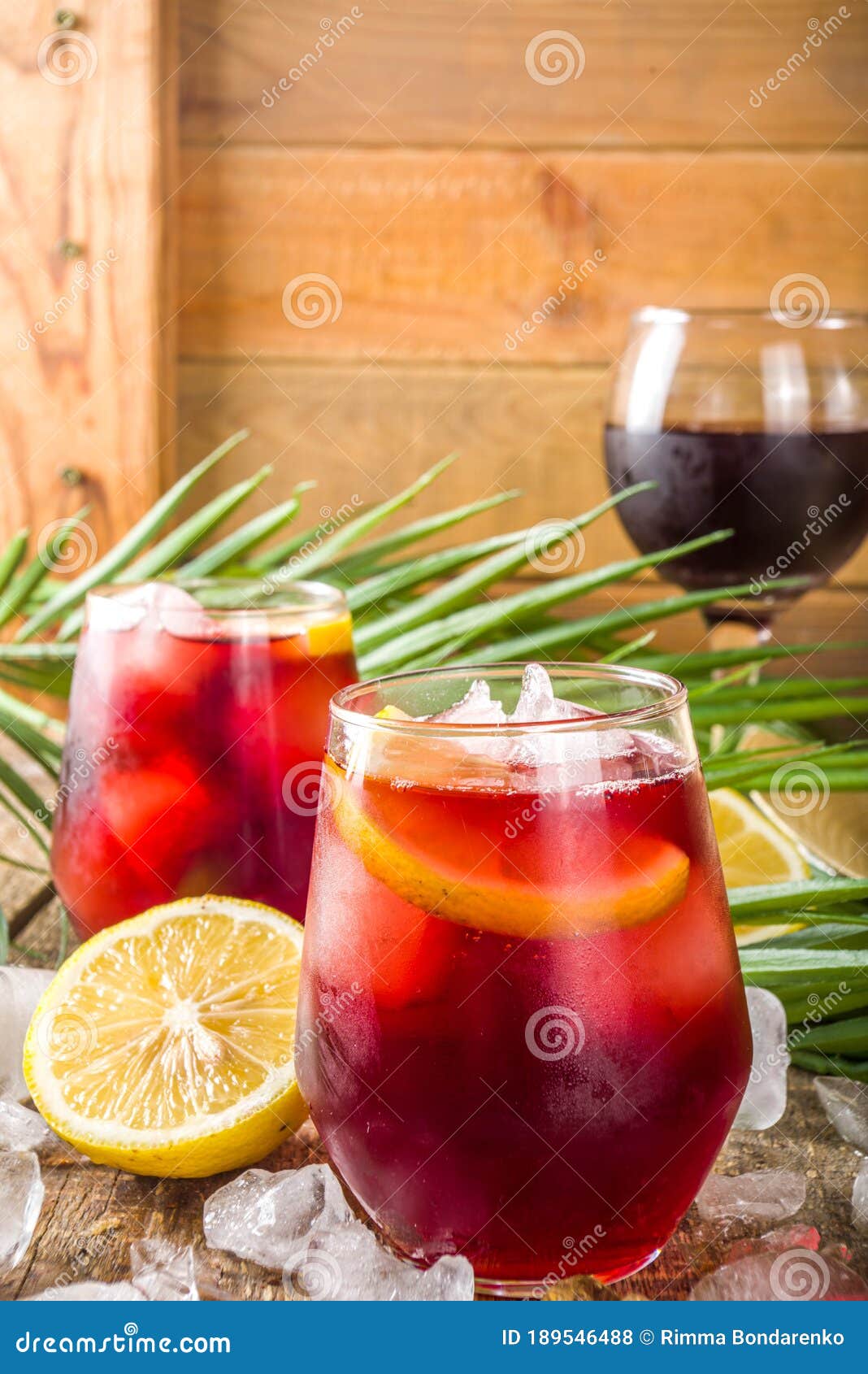 tinto de verano cocktail