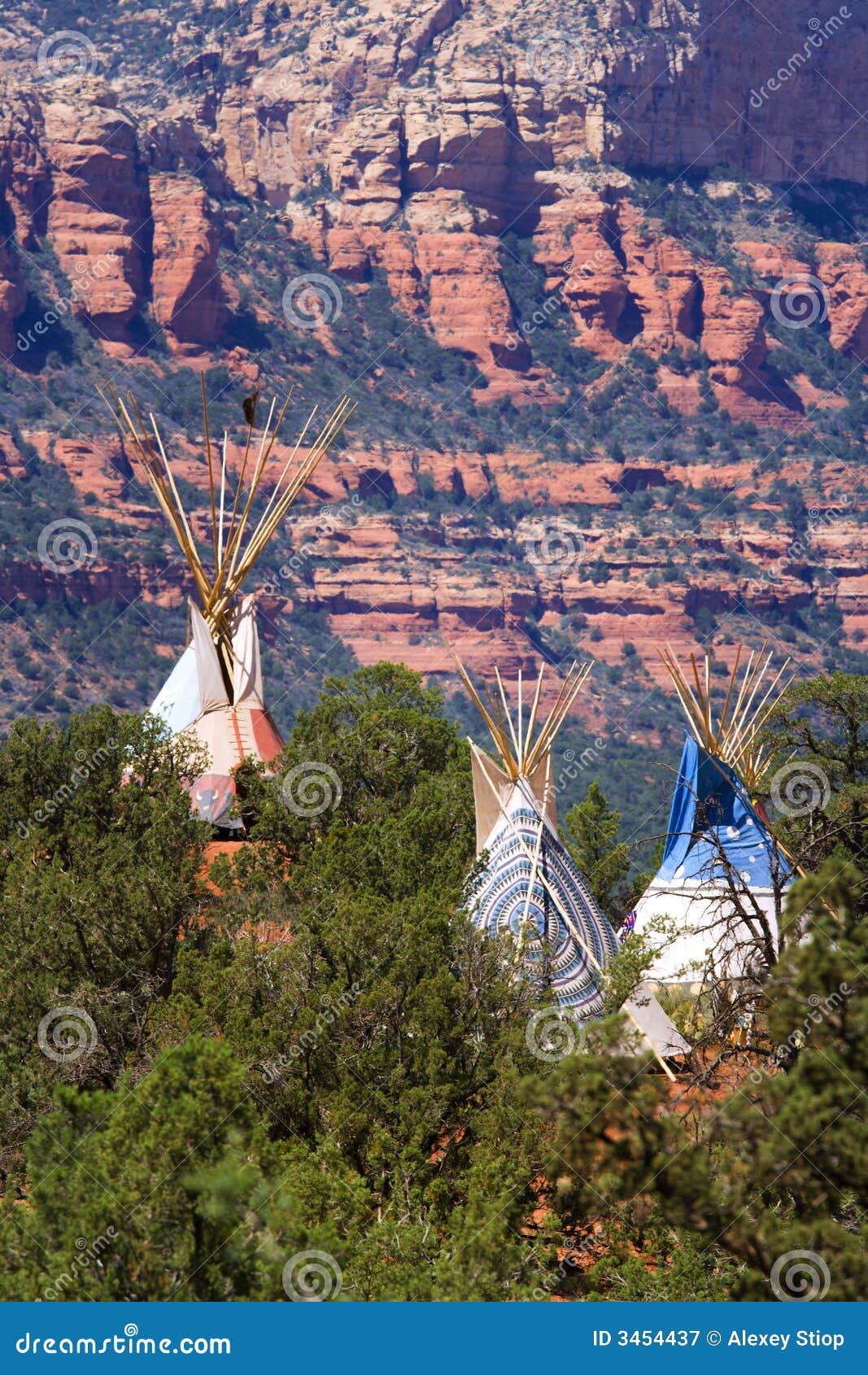 tipi and red rocks