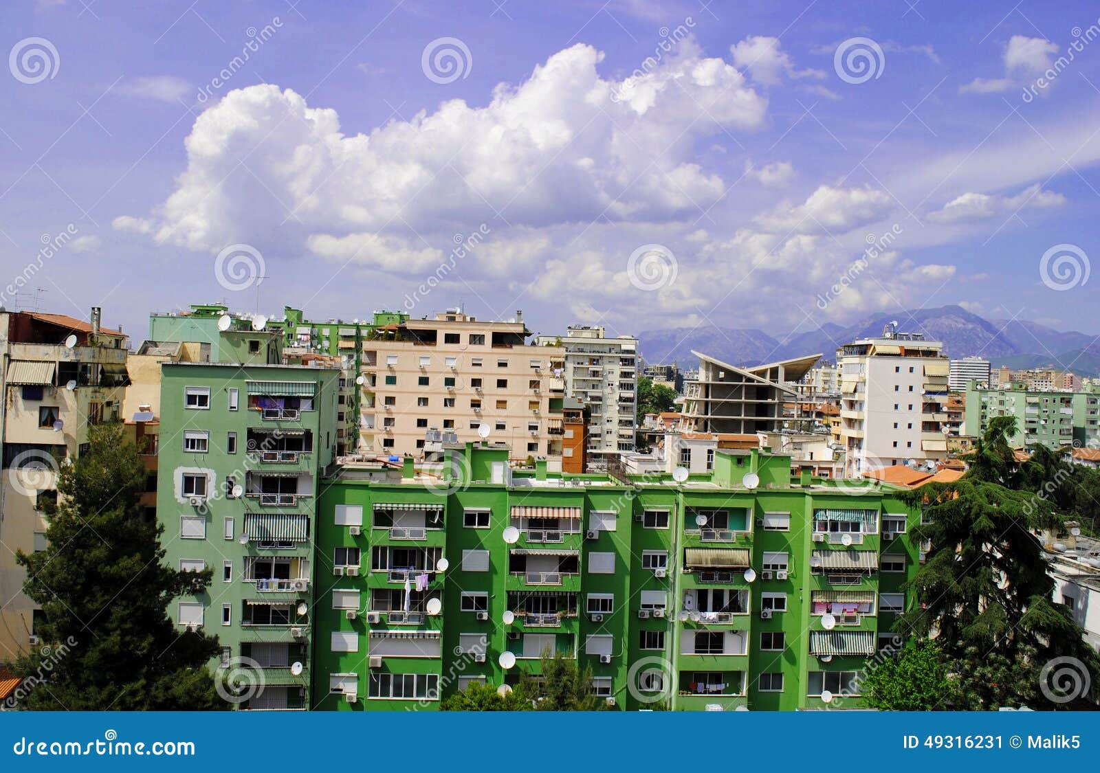 tirana capitale d albanie