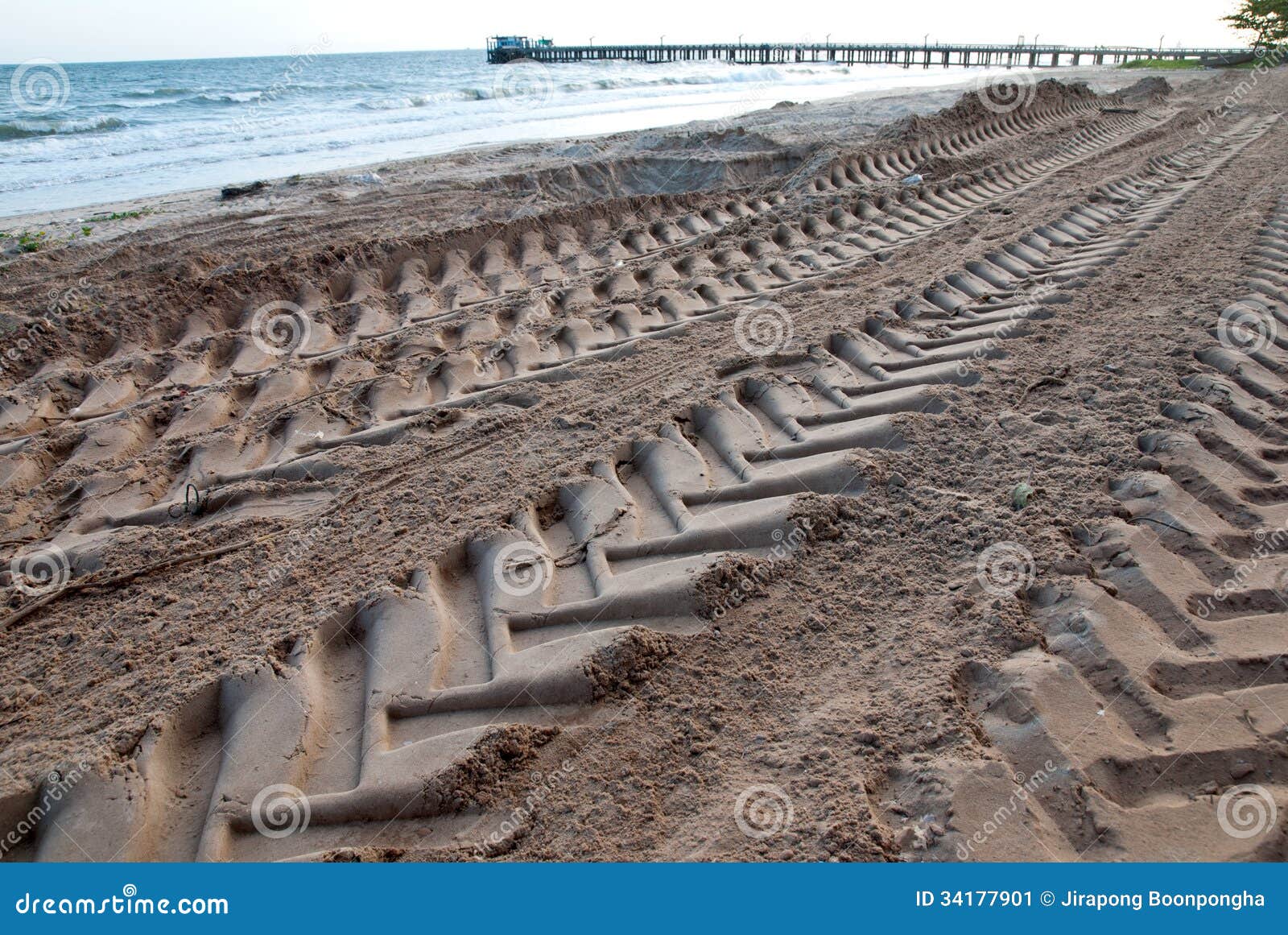 Tire track on sand beach stock image. Image of imprint 34177901