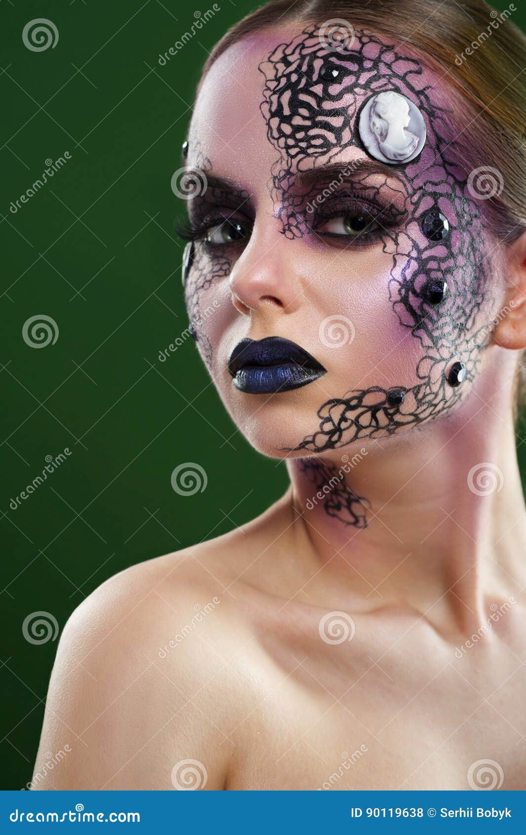 Tirs Artistiques De Studio De Modèle De Maquillage Photo stock - Image du  lacé, mode: 90119638