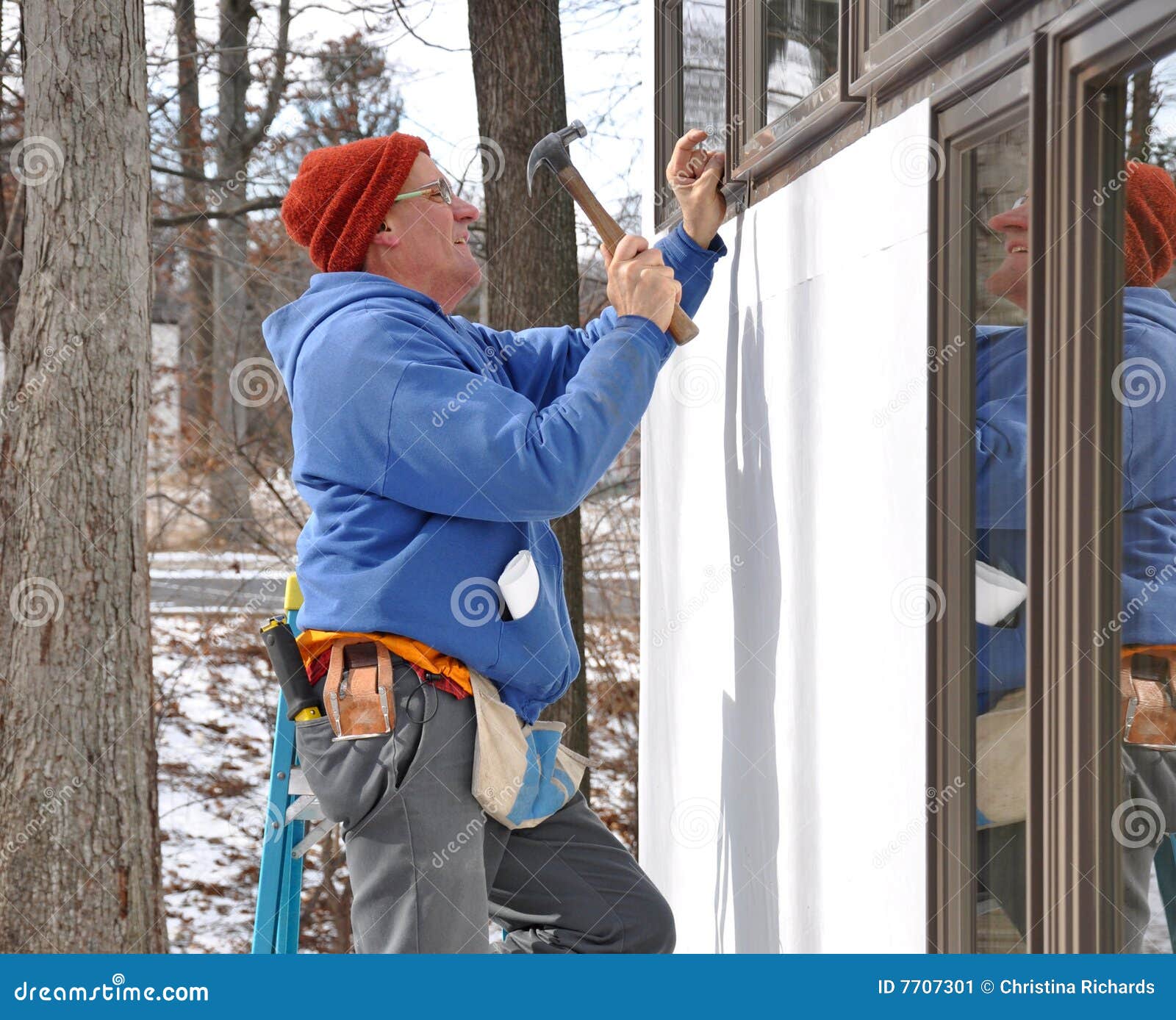 Tischler, Der Fenster Installiert Stockbild Bild von fenster, pfund