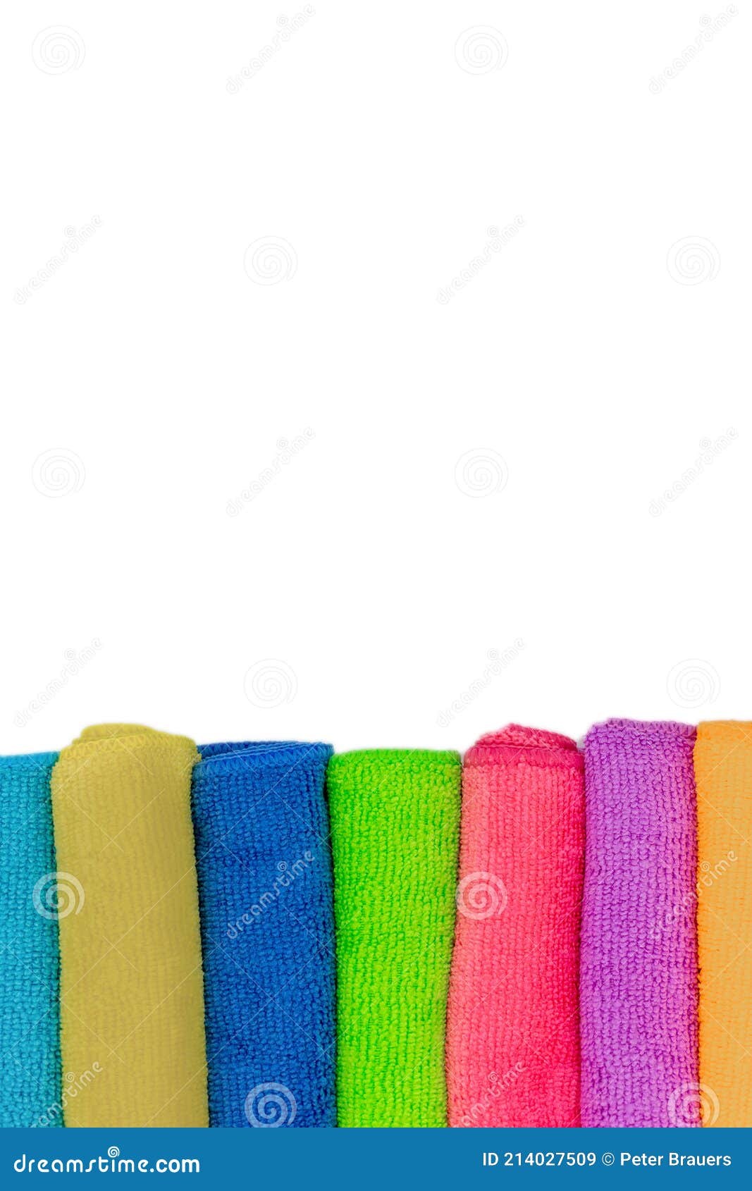 Toalhas E Panos De Limpeza Em Diferentes Cores Como Pano De Fundo Para Os  Tópicos Higiene Do Chuveiro E Casa Com Amarelo Azul E Imagem de Stock -  Imagem de têxtil, colorido: