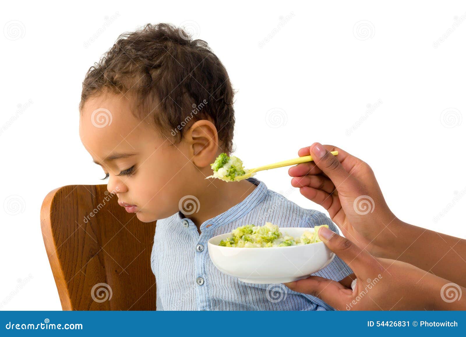 toddler refusing to eat