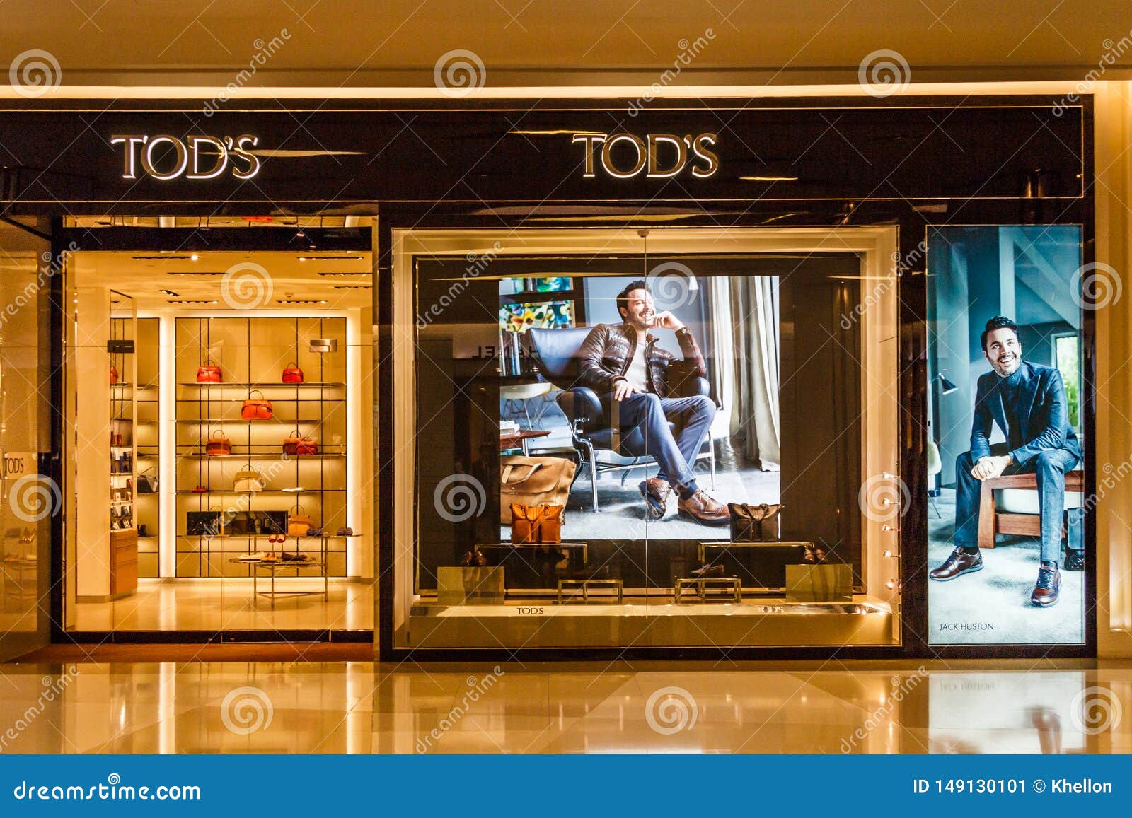 A Tods Store in a Shopping Mall Editorial Photo - Image of trendy,  interior: 149130101