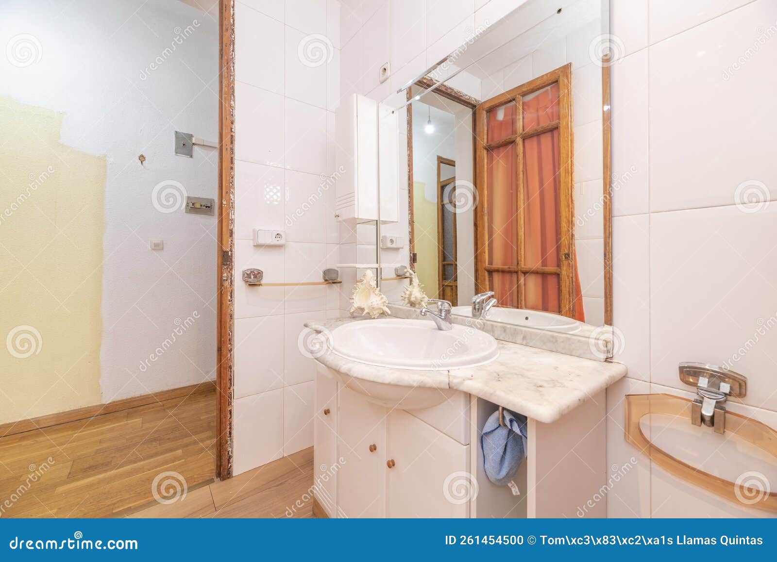 Toilet with Mirror on the Wall, White Wooden Furniture with Marble Top ...