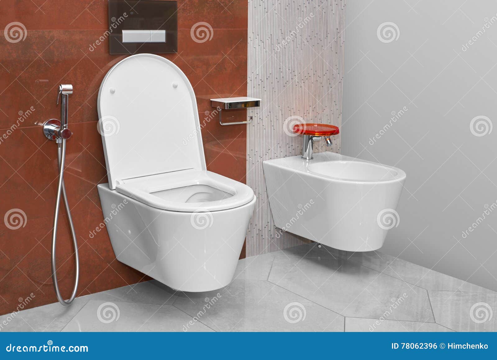 Toilette Et Bidet Dans Une Salle De Bains Moderne Photo stock - Image du  beau, pièce: 78062396