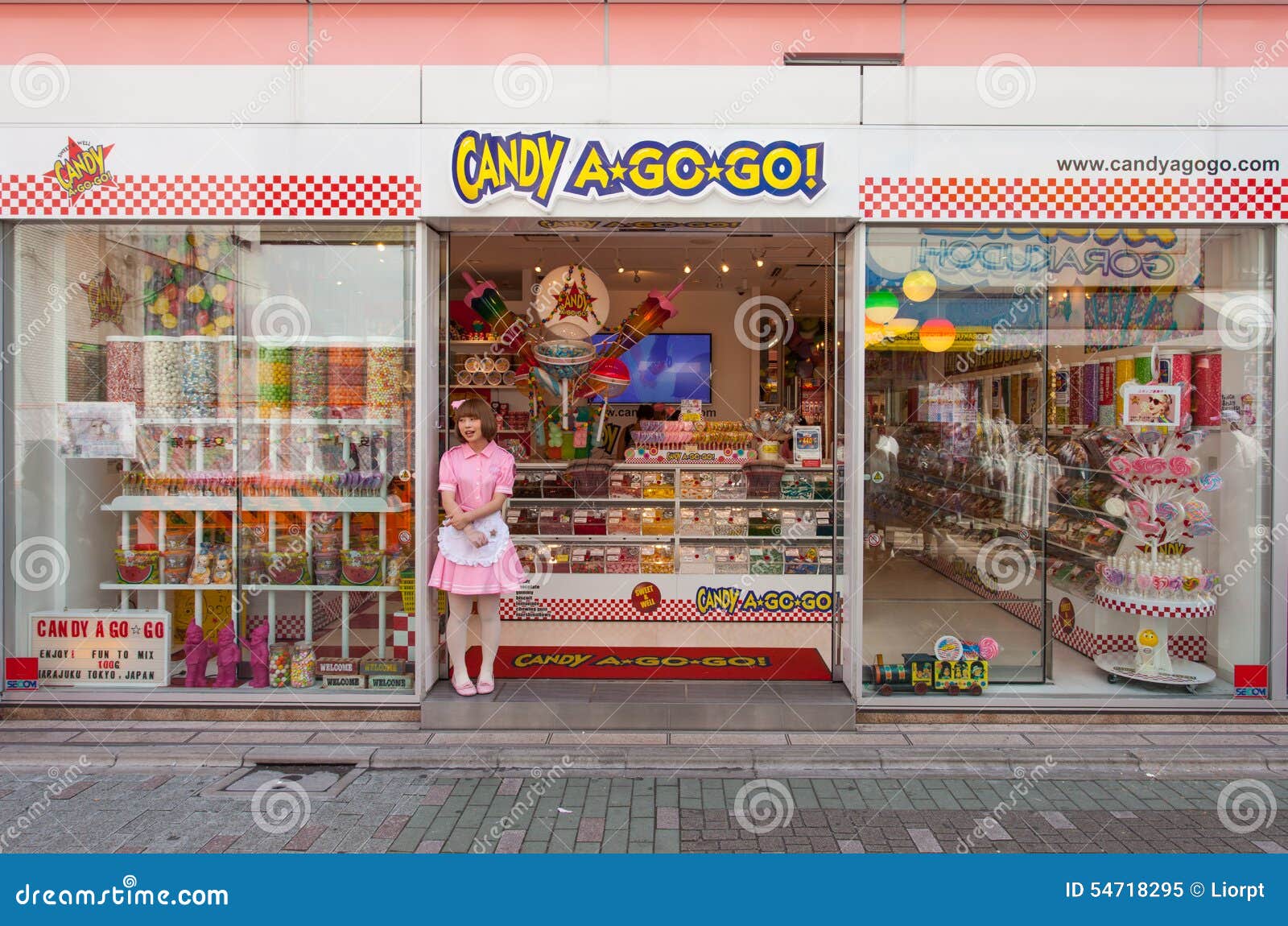 Tokyo Candy A Go Go Candy Shop And Vendor Editorial Image Image Of Takeshita Pink