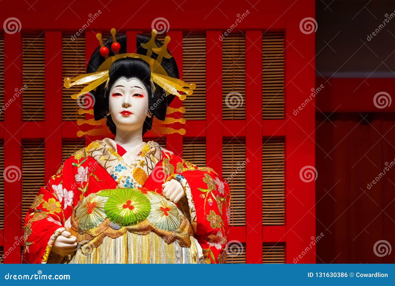 Life Size Dolls with Full Kimono Dress at Edo Tokyo Museum Editorial ...