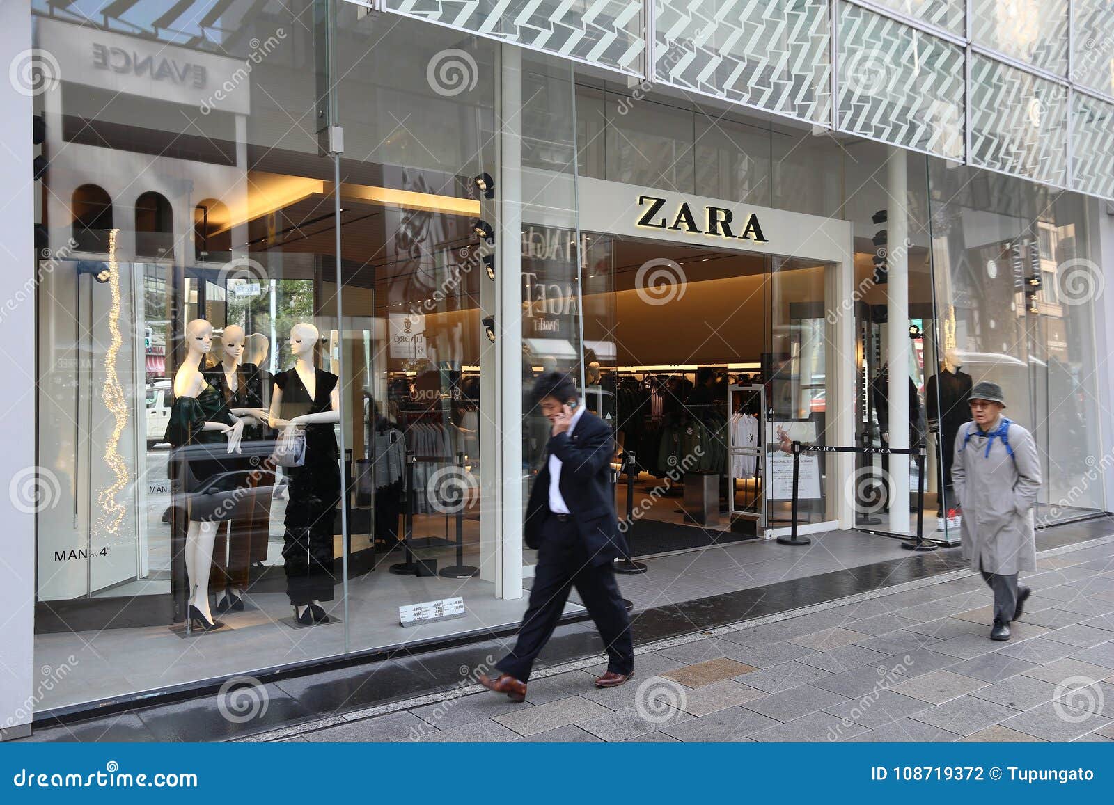 Zara store, Japan editorial photography. Image of brand - 108719372
