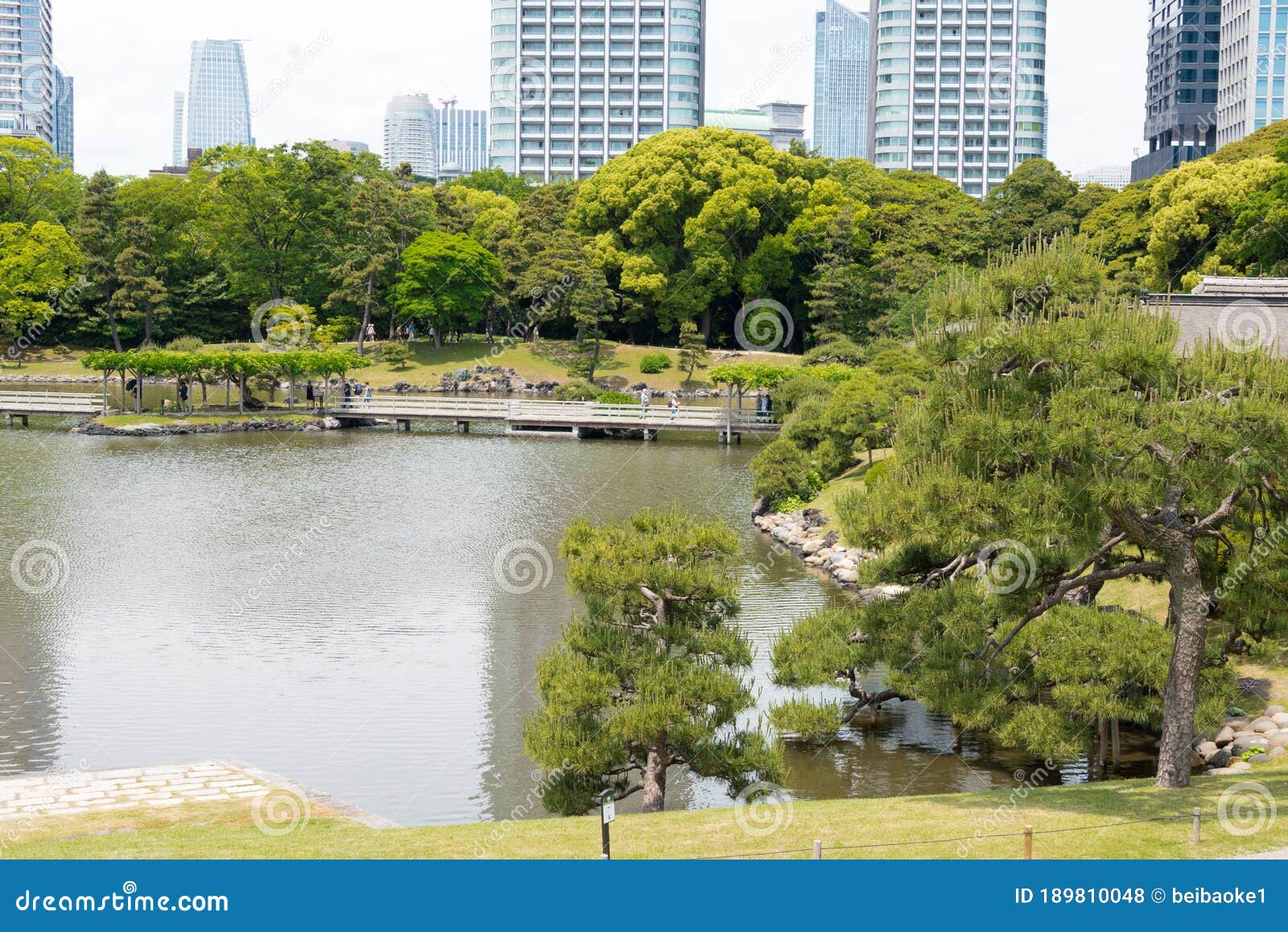 Hamarikyu Gardens In Tokyo Japan It Was Remodeled As A Public Garden Park On The Site Of A Villa Of Stock Photo Image Of Building Hamarikyu Hamarikyu Gardens In Tokyo Japan It Was Remodeled As A Public Garden Park On The Site Of A Villa Of Stock Photo Image Of Building Hamarikyu
