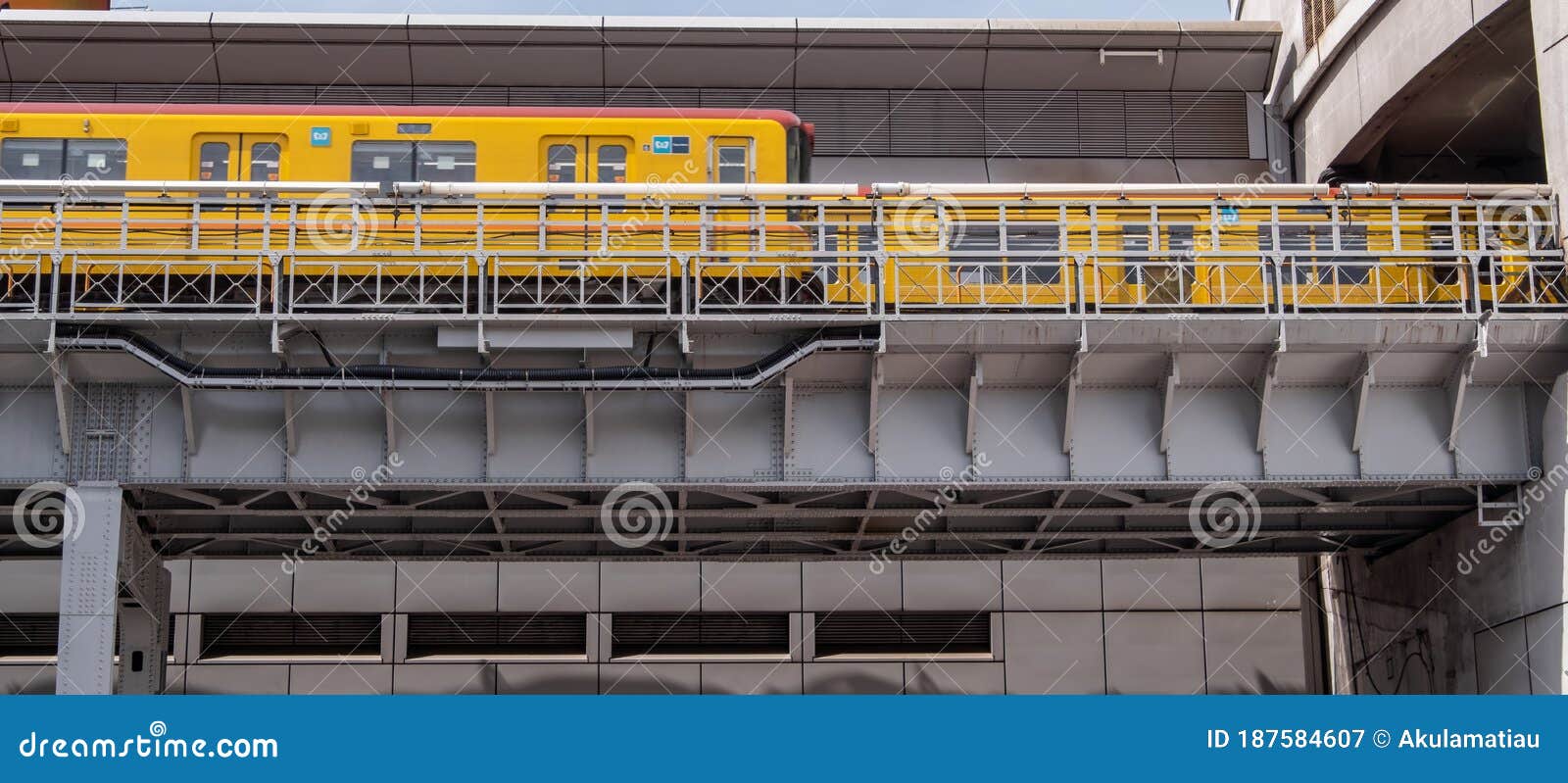 Tokyo Metro Ginza Line Subway Train Editorial Photography Image Of Passenger Railroad