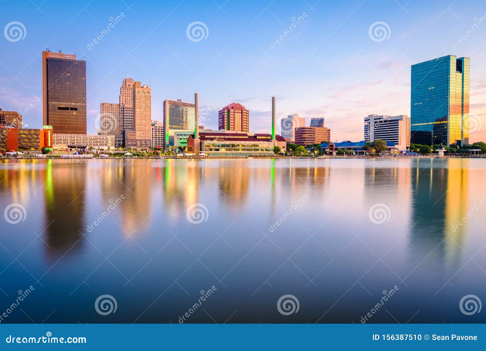 Toledo, Ohio, USA Skyline on the River Stock Photo - Image of dawn, place: 156387510
