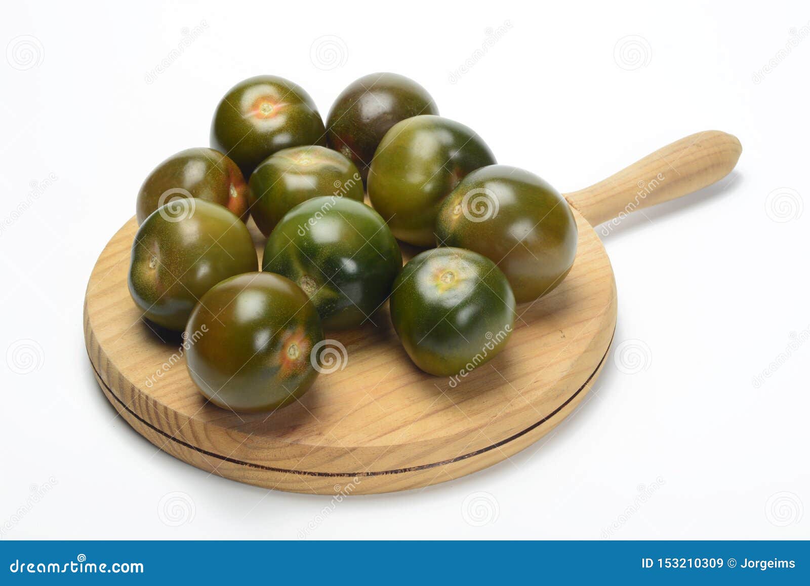 tomate kumato on the table