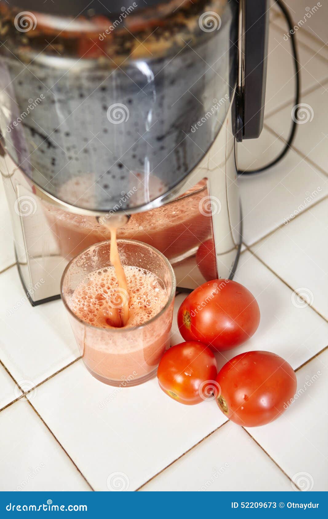 Tomato Juicer stock image. Image of drink, equipment 52209673