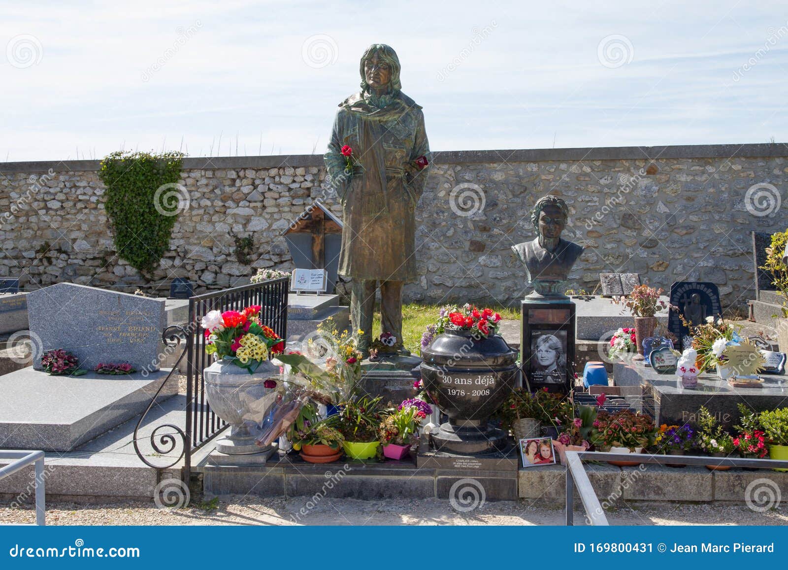 Франсуа Равальяк могила