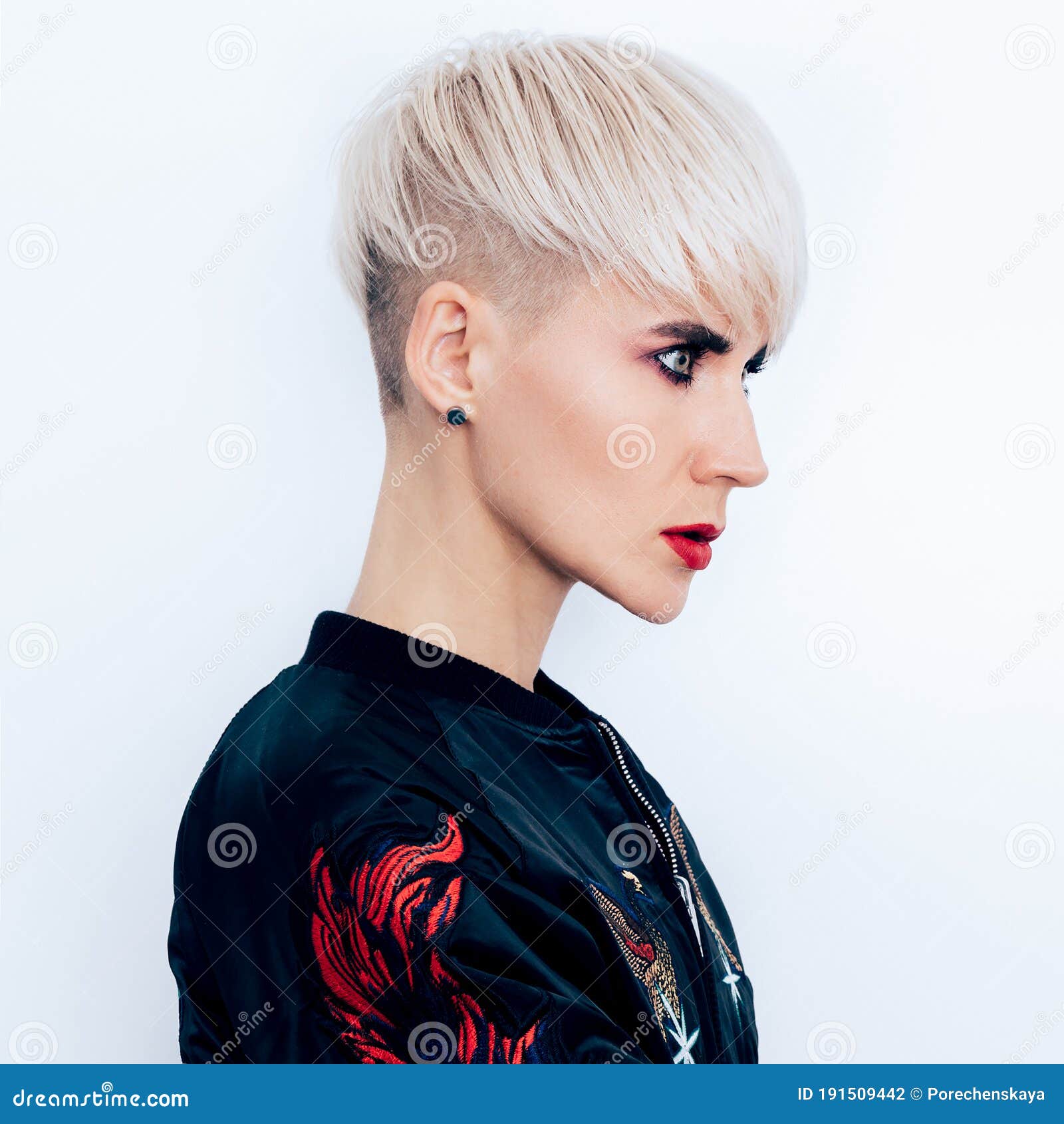 Tomboy Fashion Model with Short Haircut Hair Ideas Trends Stock Photo -  Image of caucasian, fashion: 191509442