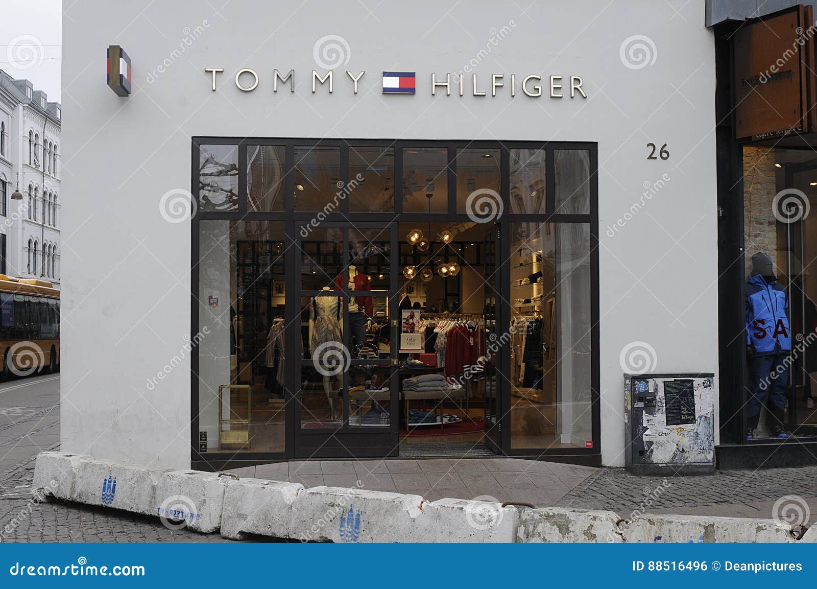 TOMMY HILFIGER STORE photo. of - 88516496