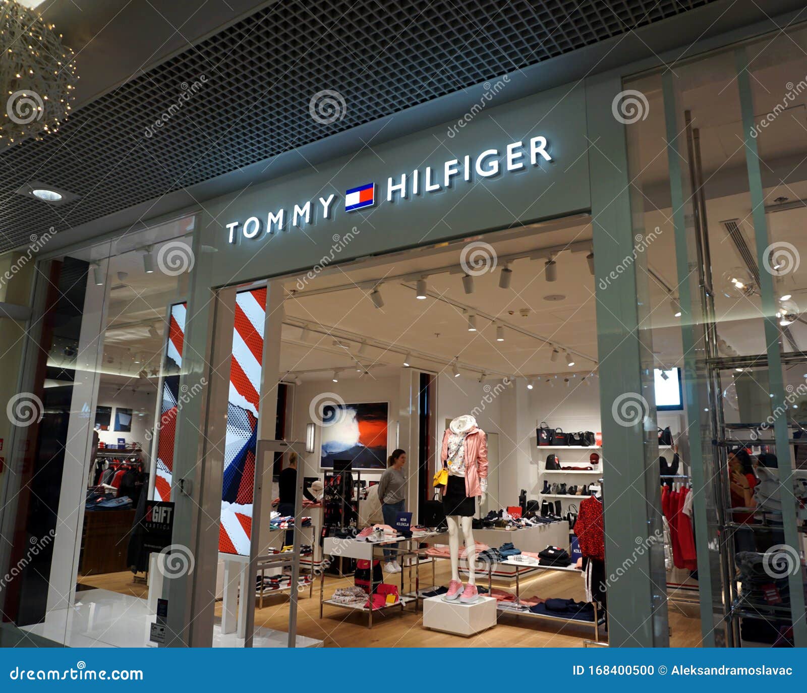 Tommy Hilfiger Store Entrance. Tommy Hilfiger is the Designer Lifestyle Brands from Netherlands with Network of Editorial Image - Image of design, lifestyle: 168400500