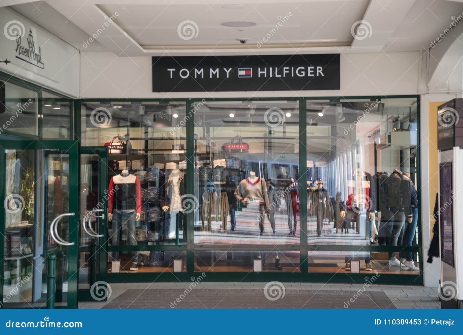 Tommy Hilfiger Outlet Store