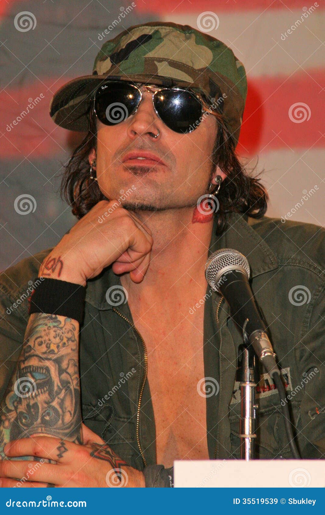 Tommy lee Stock Photos, Royalty Free Tommy lee Images