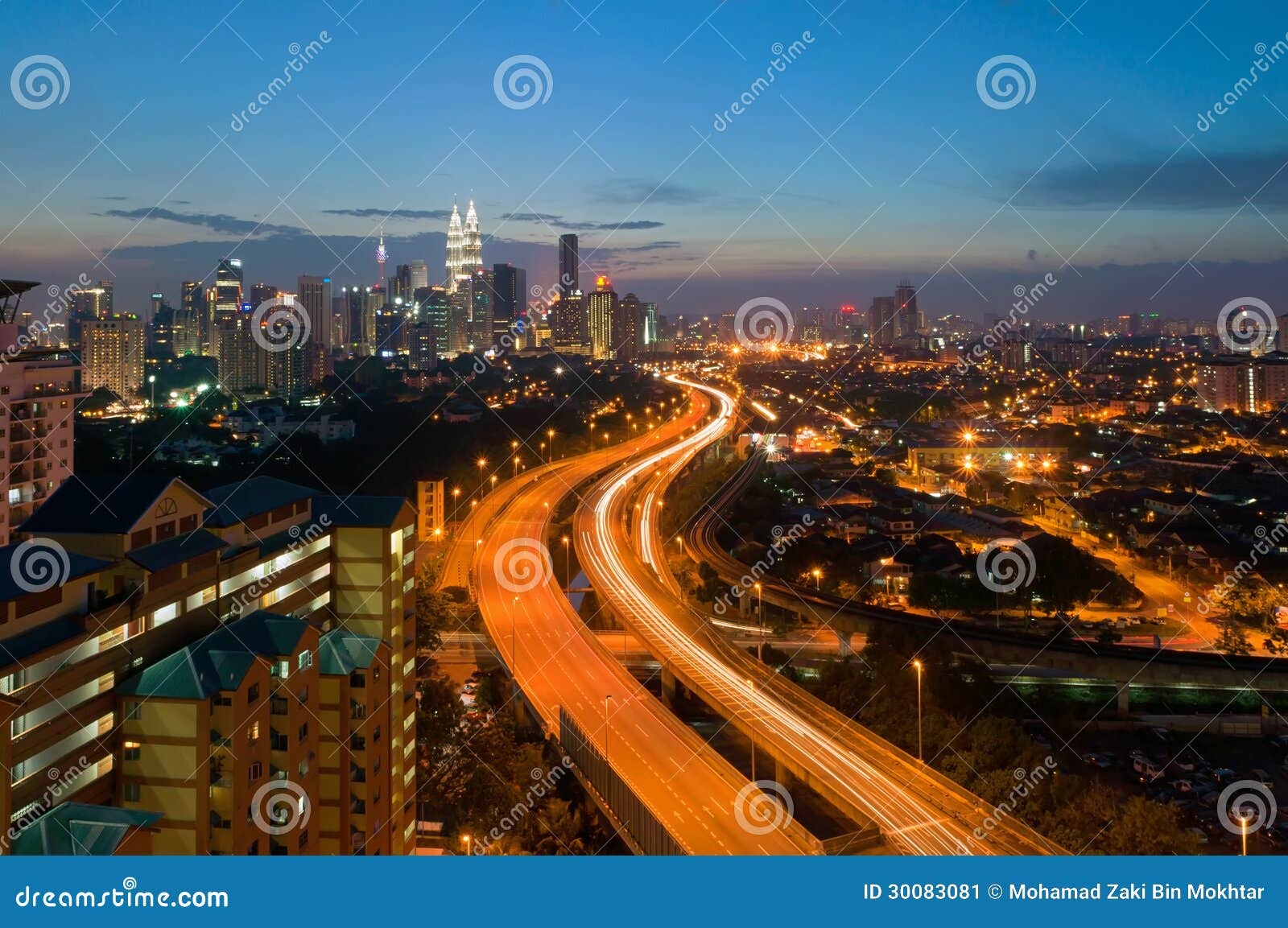 Cityscape van Kuala Lumpur stock afbeelding. Afbeelding bestaande uit