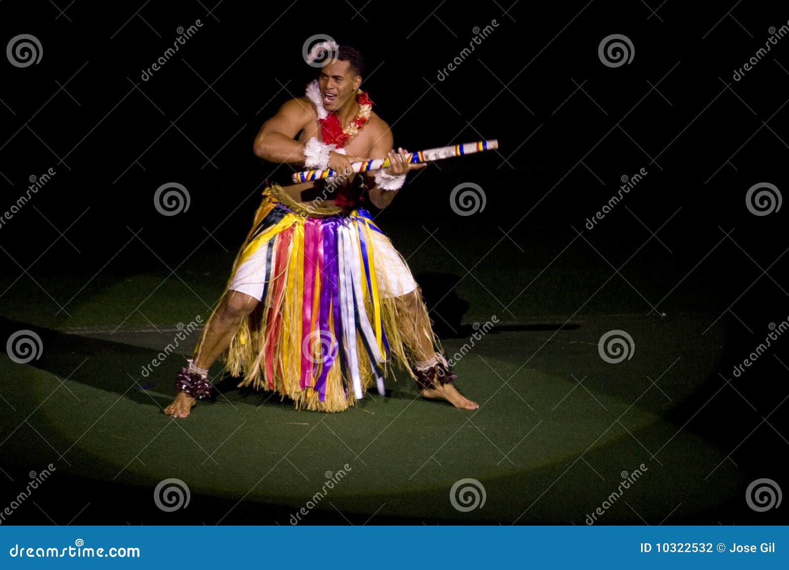 Tongaanse Danser Op Polynesisch Cultureel Centrum Redactionele ...